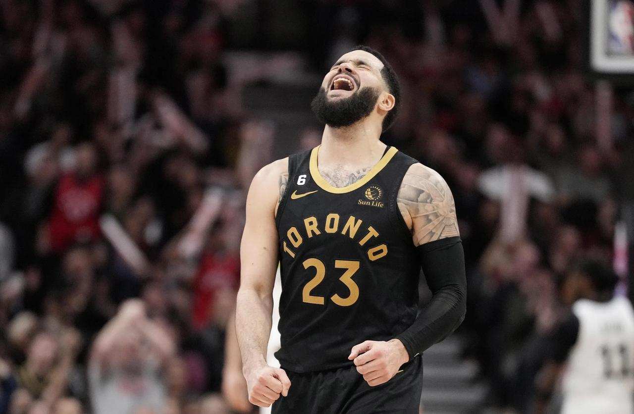 NBA今夏自由球员盘点，欧文、哈登以及范弗里特成为最抢手球员！

在今年夏天的N