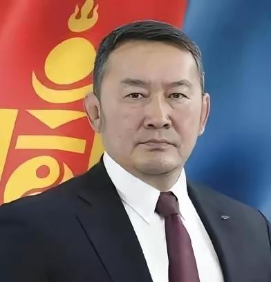蒙古国示威者并未封堵力拓矿场，而是拦截运往中国的铜矿运输车辆。该铜矿力拓持股66