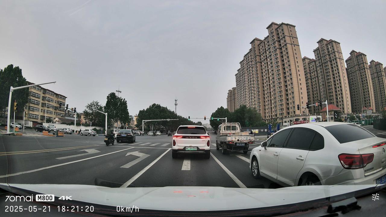 看得清才是王道！2025年买行车记录仪选它——70迈M800
 
要知道现在虽然