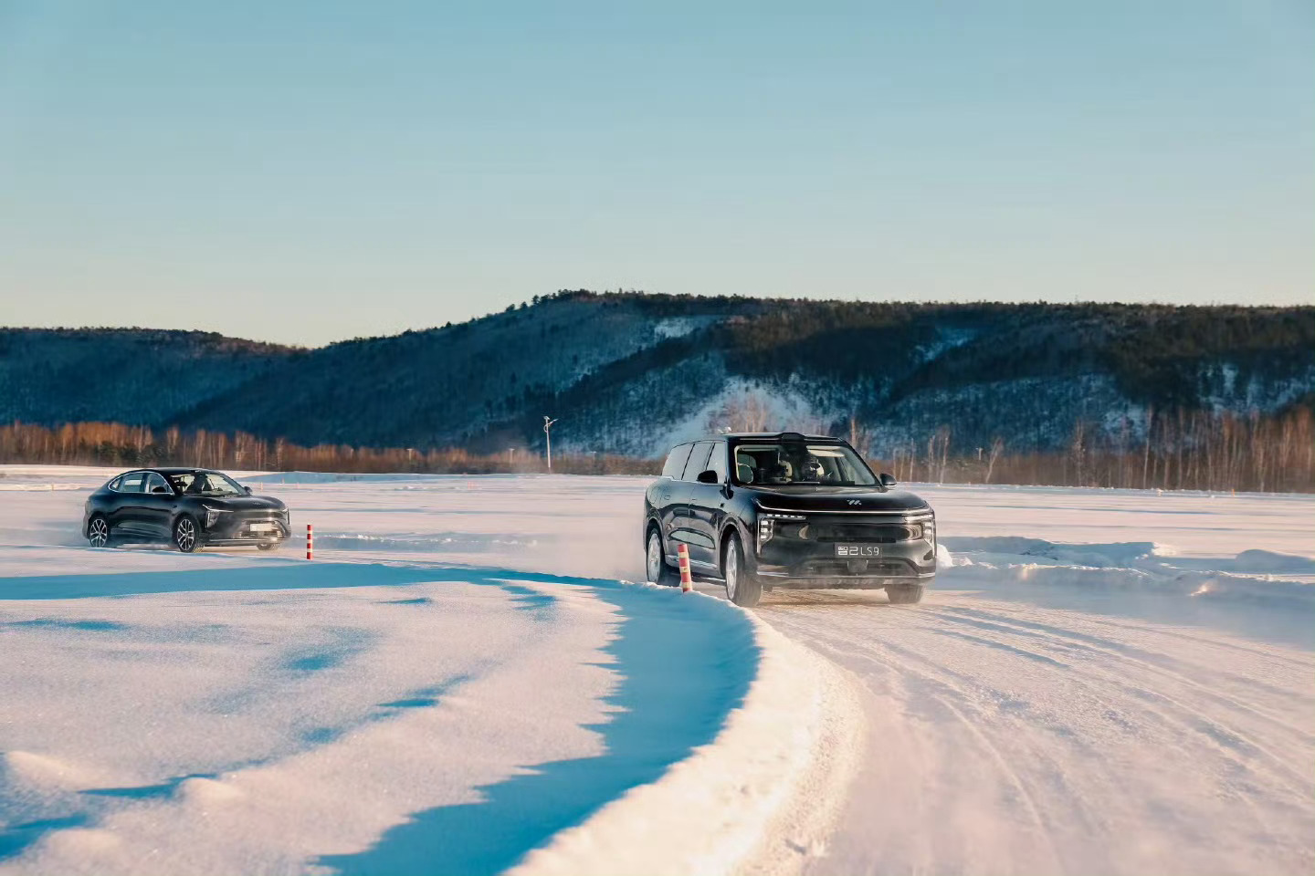 北方最该买的新能源北方选新能源，最怕冬季续航垮、低温充电慢。智己最新恒星超级增程