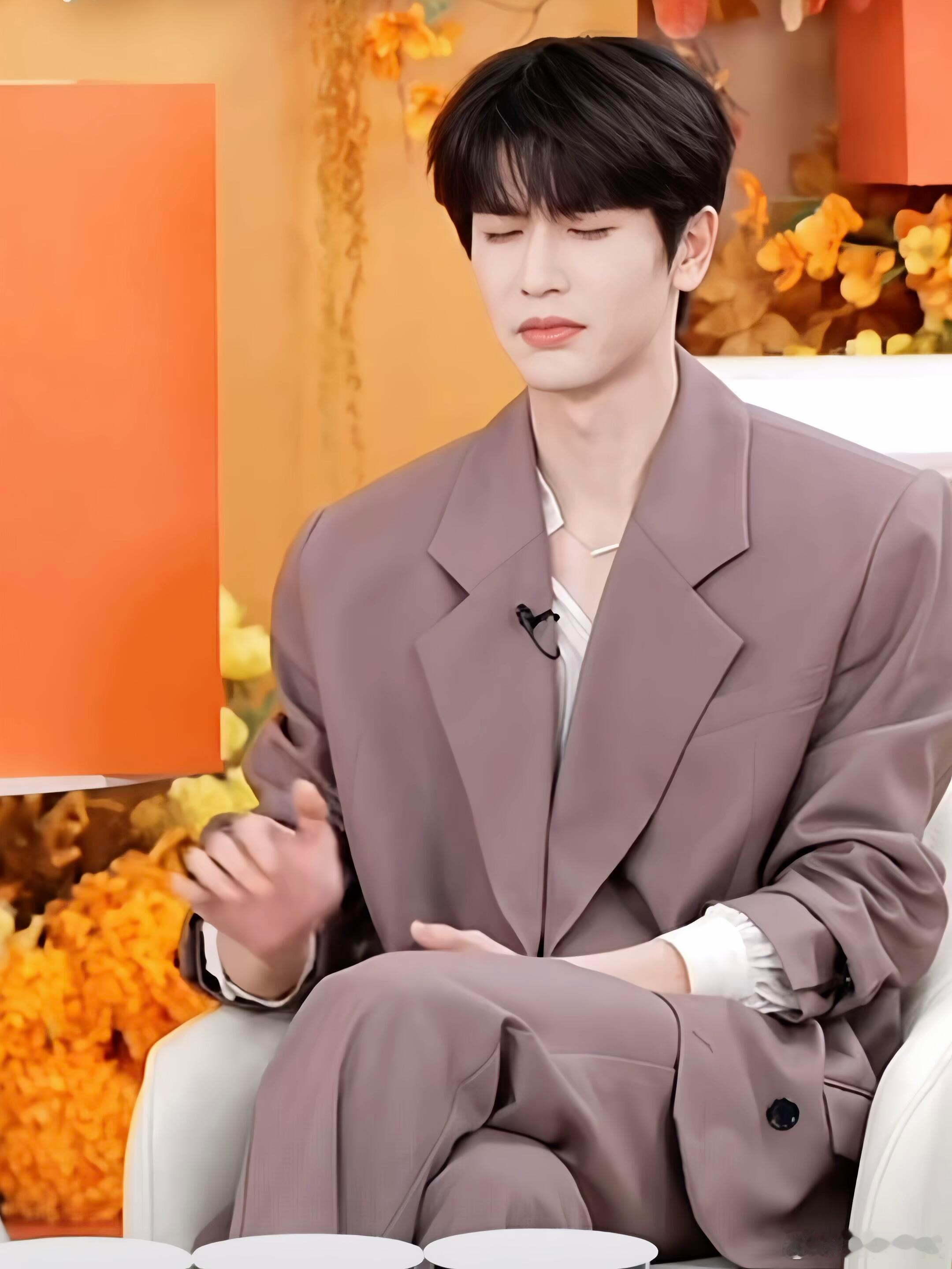 张凌赫  真的是要被这个大眼赫赫萌鼠啦！ 张凌赫｜ 