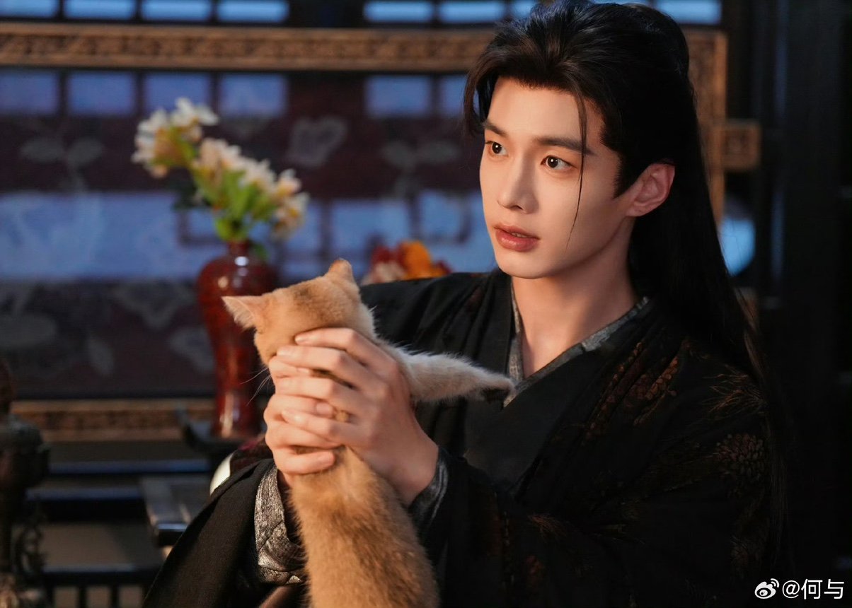 何与祝萧华雍新婚快乐何与眼中的萧华雍 何与眼中的萧华雍，好爱角色，期待大婚 