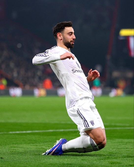 Alex Crook 去年夏窗，B费曾非常接近离开曼联加盟沙特阿拉伯国家队，据信