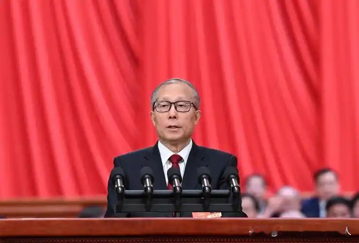 中俄不玩虚的了，这次直接从脑子里动刀。"友好语言"对话会开幕，两国把教育、语言、