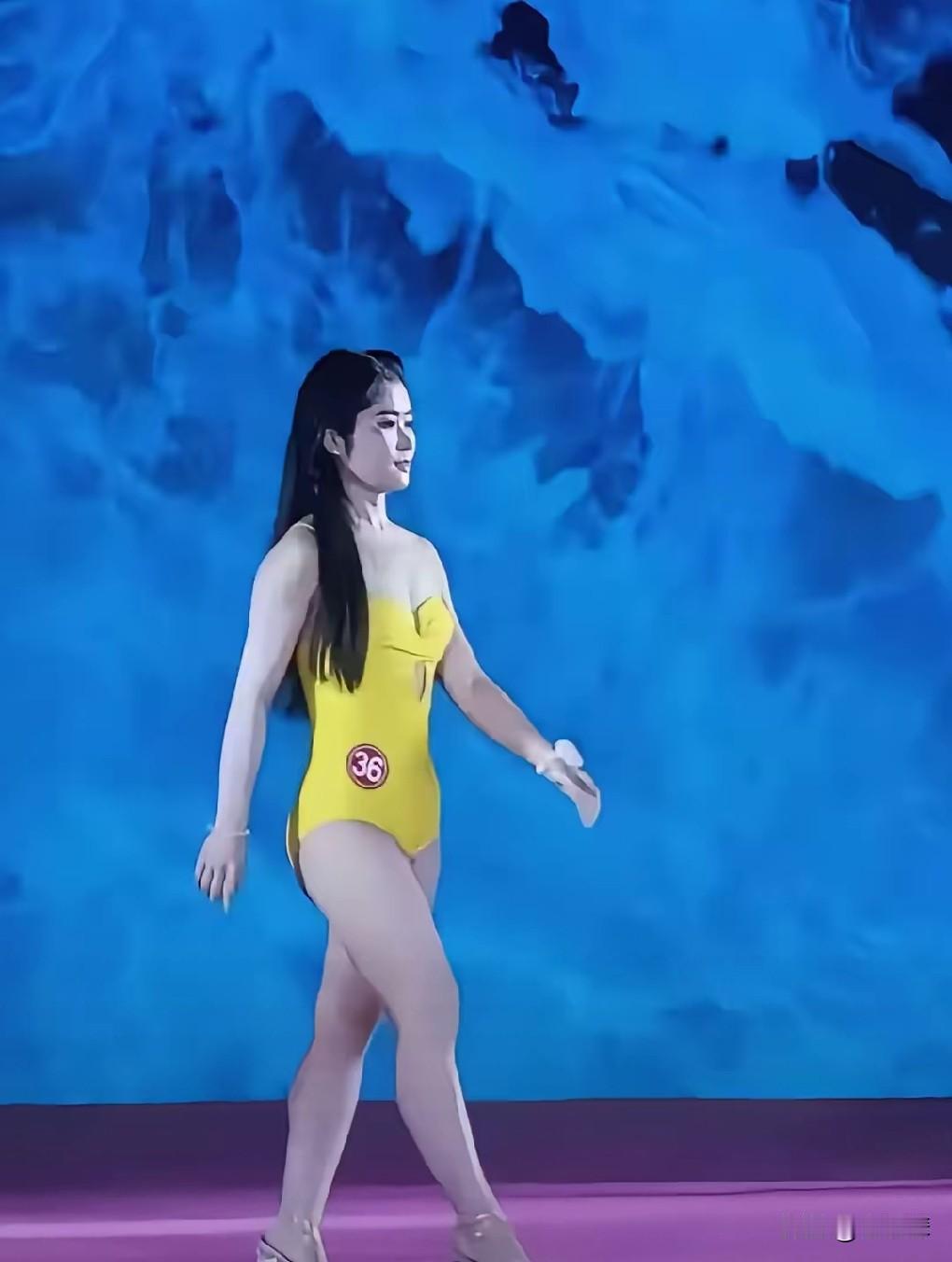 现在有些审美真的是一言难尽。
明明长得一般气质也一般，没想到却能获得冠军。
这真