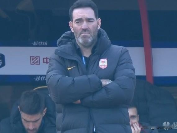 中超绯闻主帅---里卡多-苏亚雷斯…虽然没能带领长春亚泰完成保级，但似乎苏亚雷斯