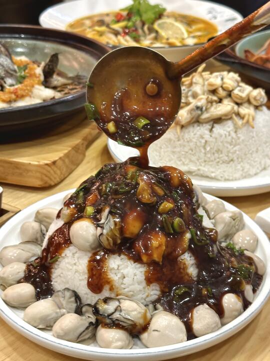 来厦门旅游，真的得来一碗海蛎捞饭！！！