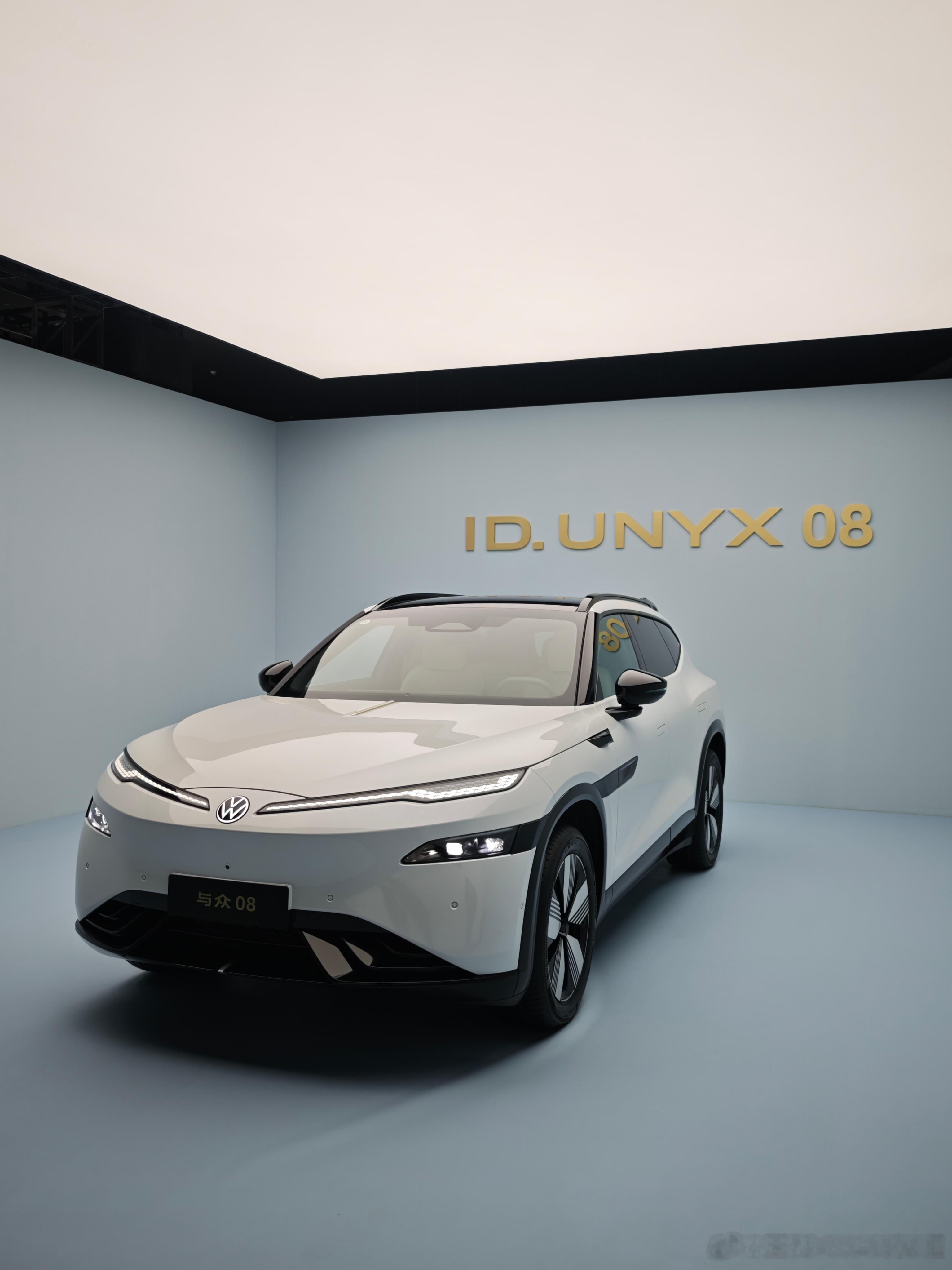 选纯电SUV，是不是经常让你犯难？想要传统大厂的品控，又眼馋新势力的智能。既要空