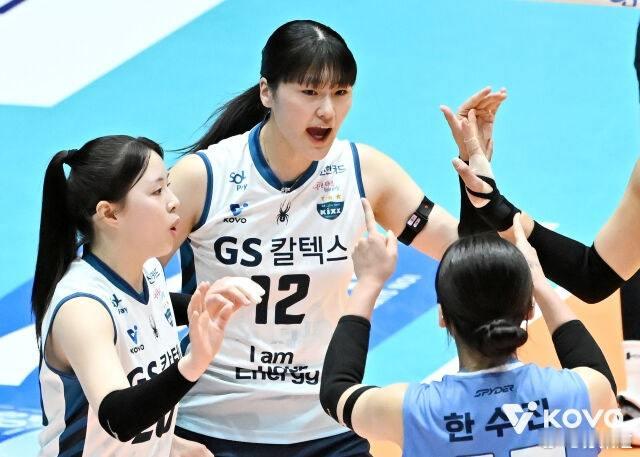 国际排坛动态韩国女排GS加德士的19岁主攻李珠雅已经成功完成了膝盖韧带手术！不过