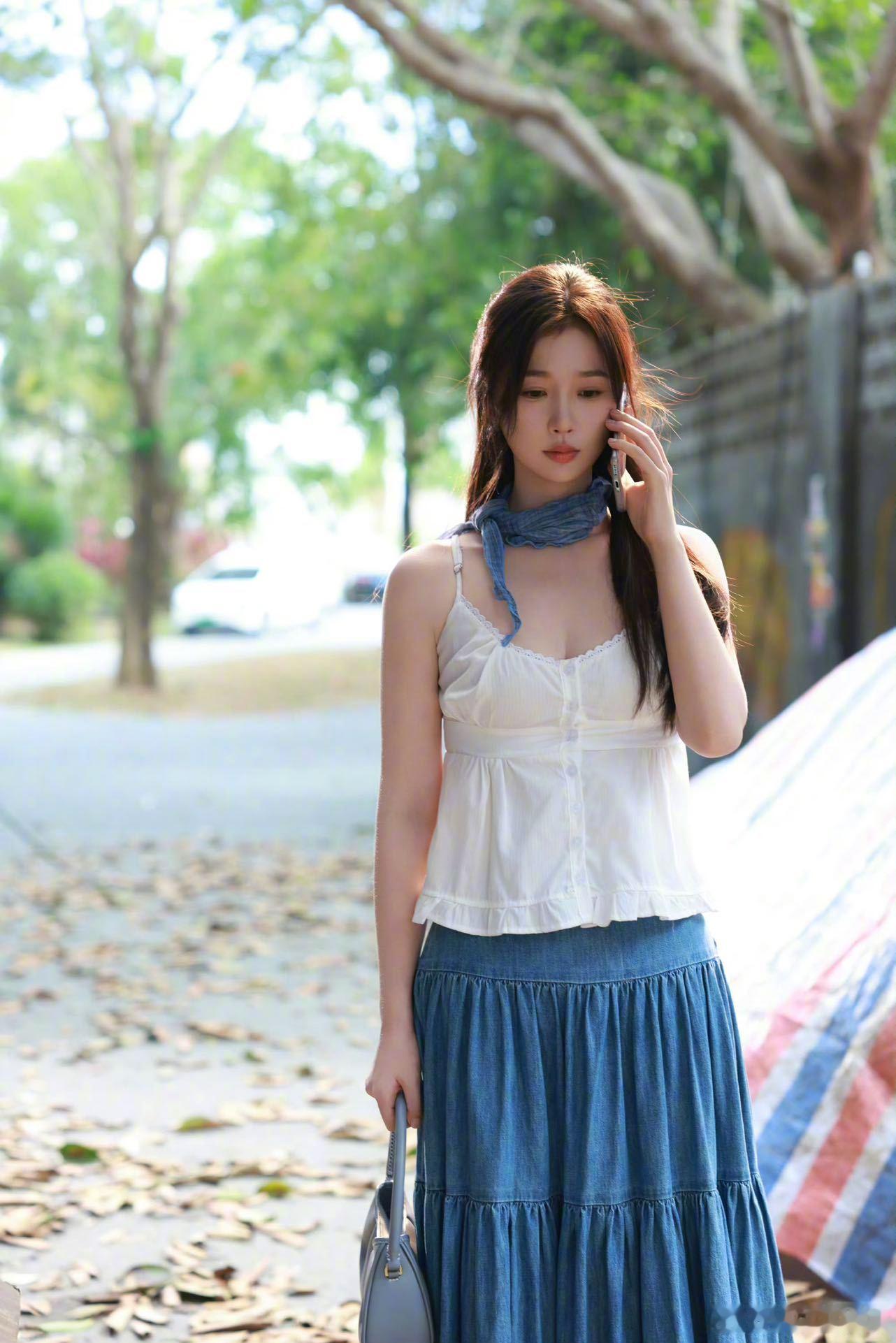 虞书欣 你做的咖啡再甜我都不稀罕 暮暮忍受了六年的思念，现在久别重逢有点小情绪怎