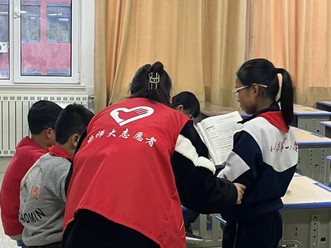 曲阜师范大学智未来社会实践队于1月10日-18日去往日照东港区秦楼街道各个社区、
