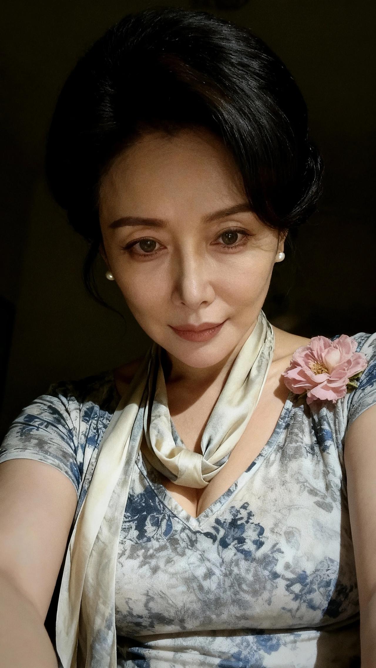 转眼间已经一把岁数了，我只想有个能和我有情感精神交流的人，有个依靠，而你们上来就