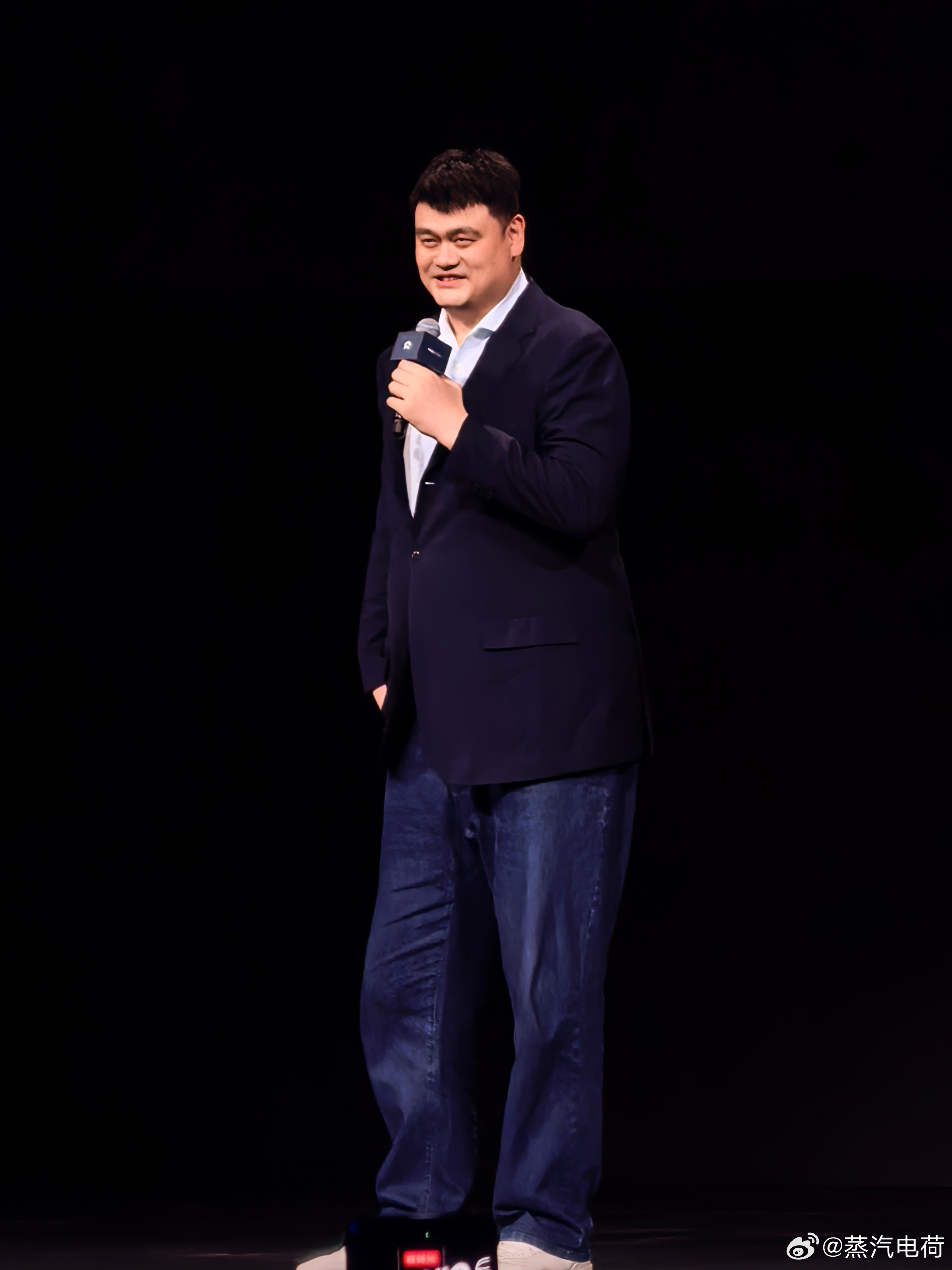 解锁姚明 。 