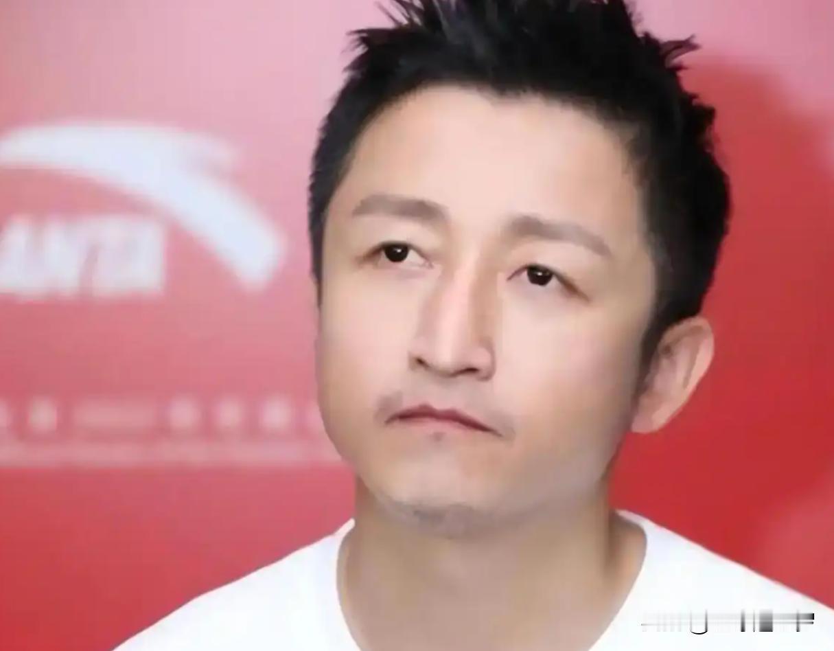 邹市明谈创业亏损，冠军光环照不亮所有生意

邹市明是拳击奥运冠军，这个身份会让他