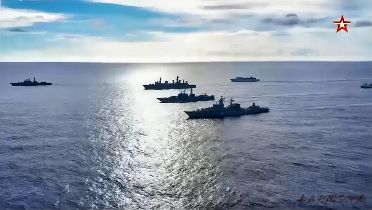 历史首次！俄罗斯海军同时在东西方举行大规模海上联合演习。
6月5日，俄国防部宣布