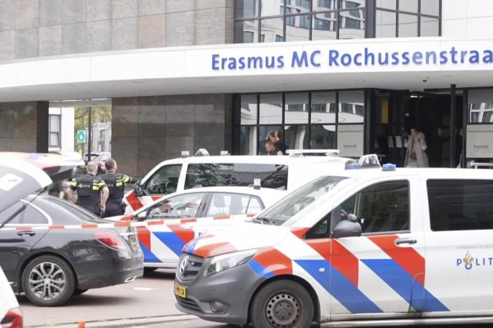 荷兰警方称，鹿特丹一所大学医院和家中发生枪击事件，造成 3 人死亡

2023 
