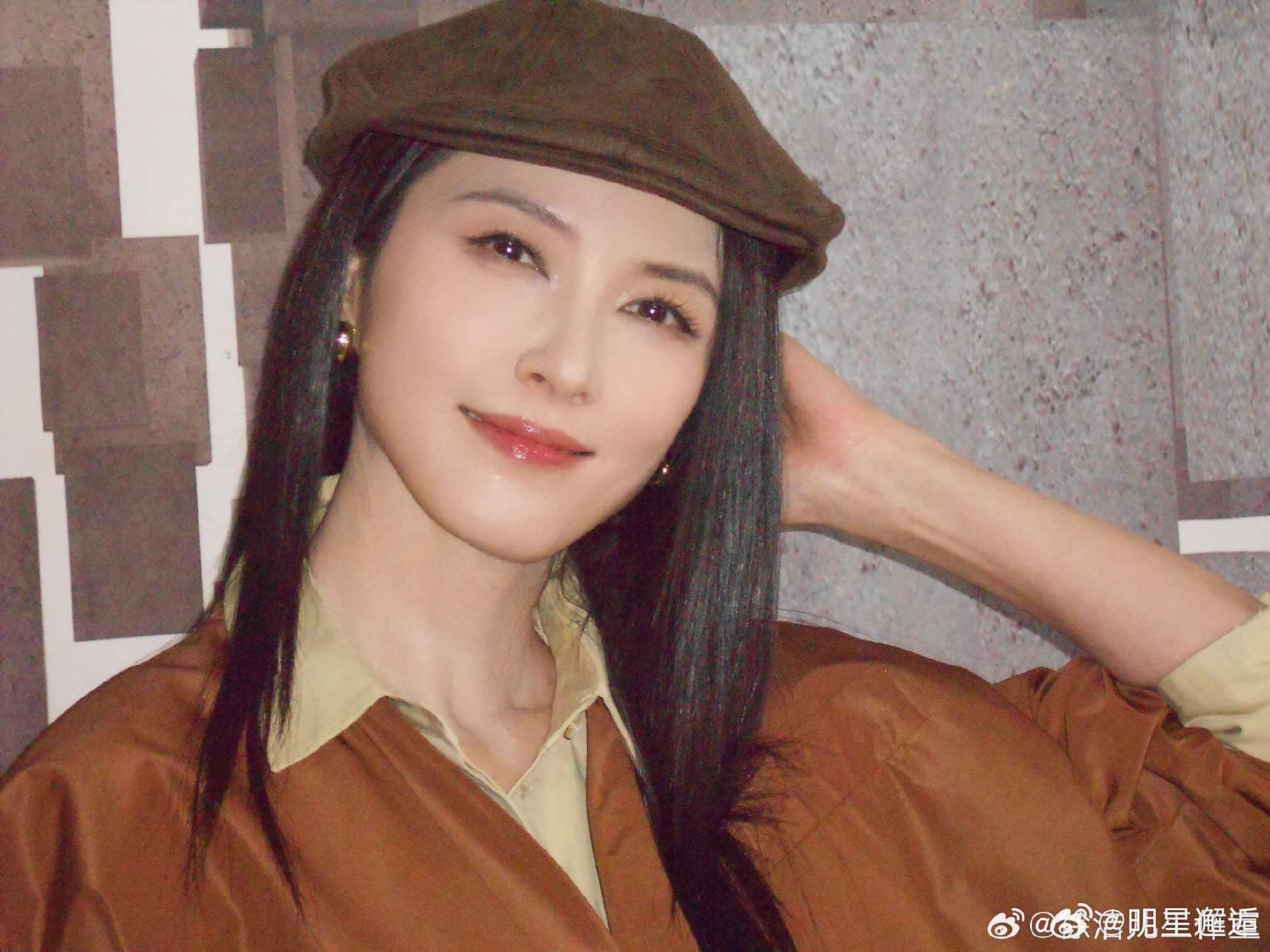 徐洁儿工作室出图徐洁儿真的好百变，什么造型都能轻松驾驭，又甜又酷完全不在话下好吗