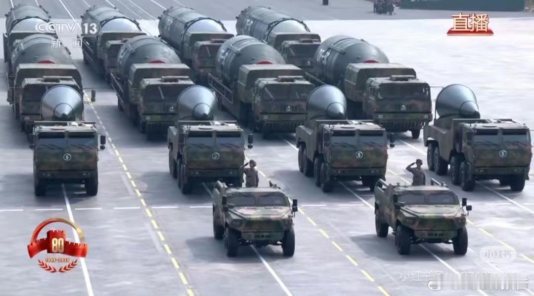 为什么不把东风5C组装受阅 东风5C新型液体洲际战略核导弹首次亮相，它由12台大