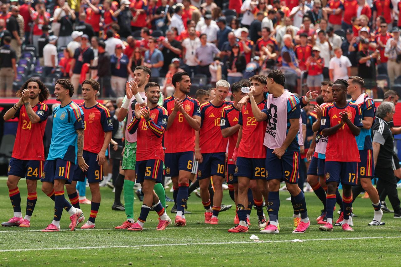 西班牙2-1淘汰比利时！三看点：

第一，梅里诺连续两场比赛替补登场并打进致胜一