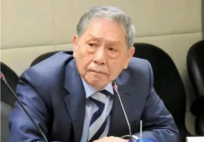 台湾退役中将帅化民说：很多人说，现在西方国家组成了北约，G7，五眼联盟，中国随便