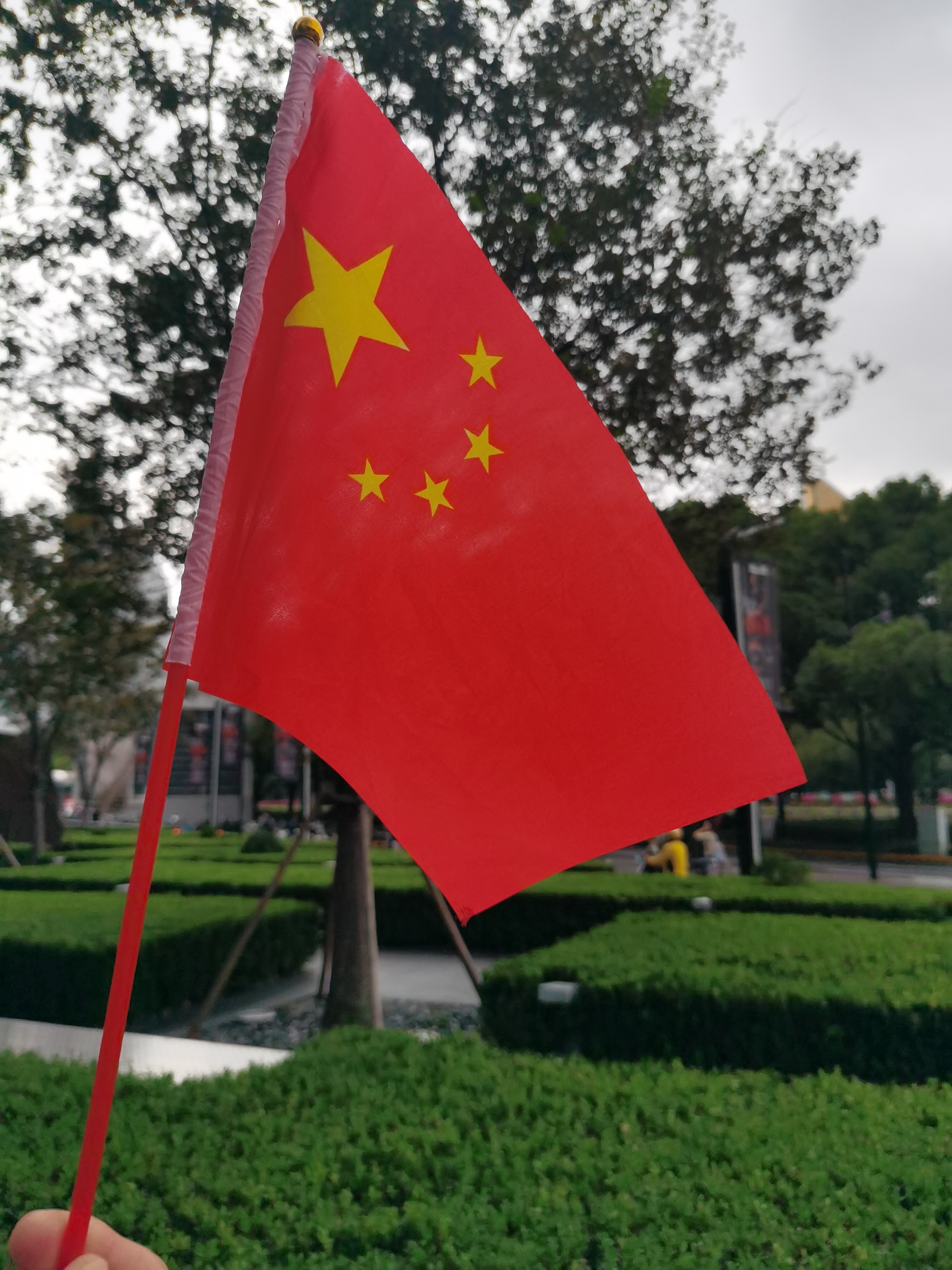 这个时代，时间成本很重要。你20岁花钱带来的快乐，是远远大于40岁花钱带来的快乐