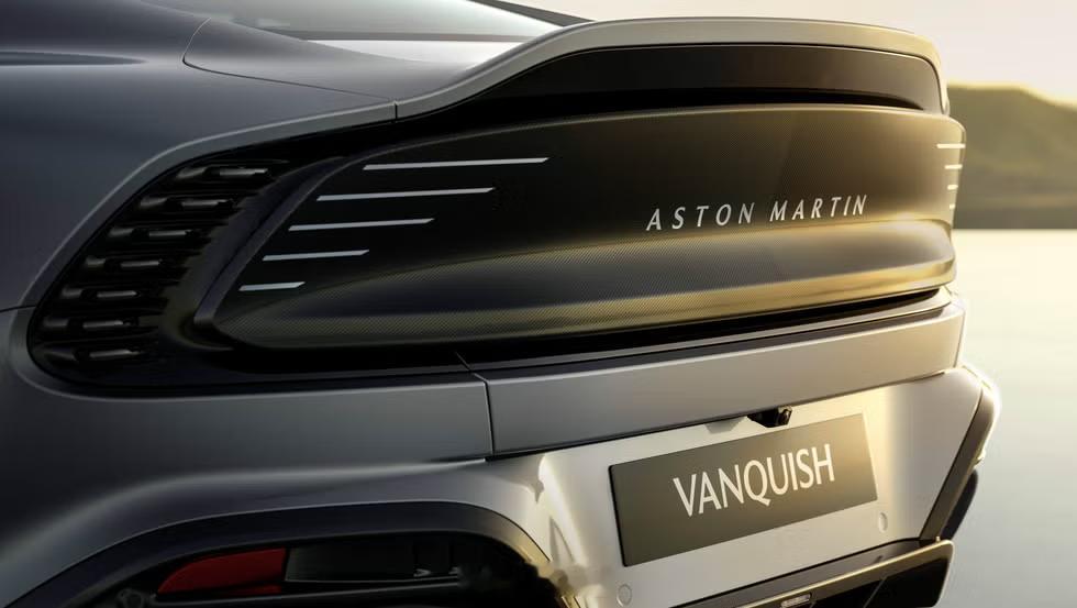 等了25年，阿斯顿·马丁 Vanquish 25 终于把那份经典带回来了！基于传