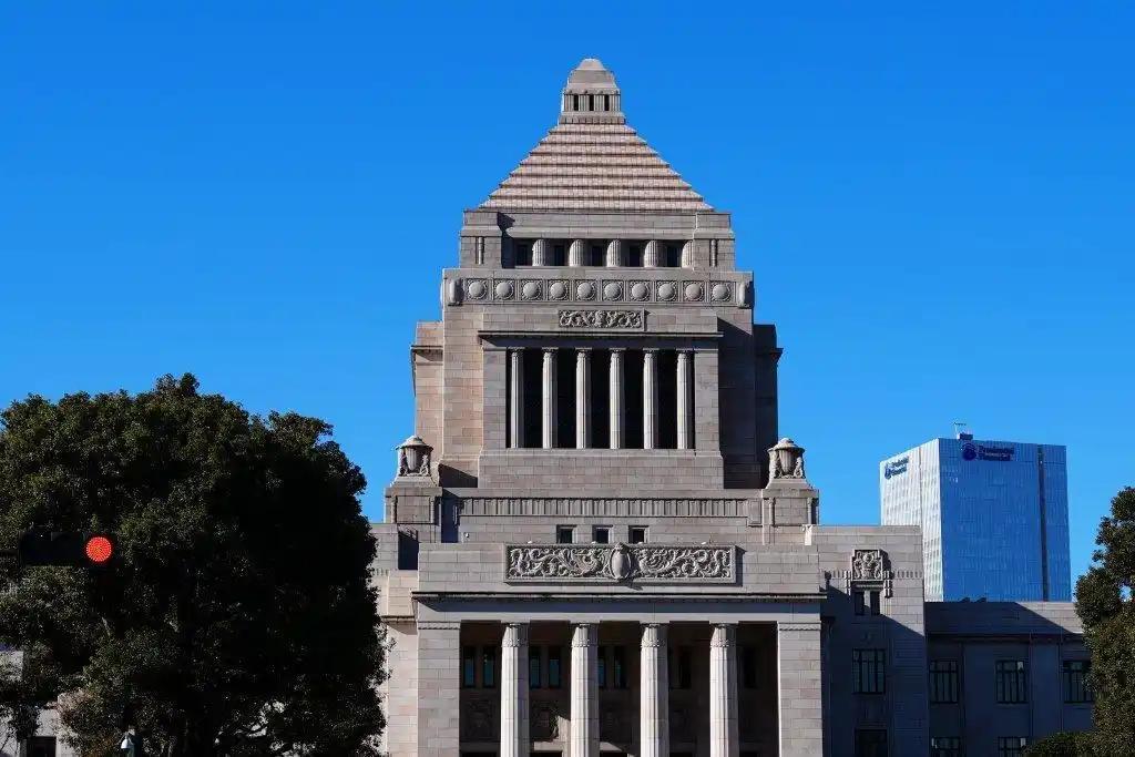 当地时间4月23号下午，日本众议院投票结果出炉，直接通过了新设“国家情报局”的法