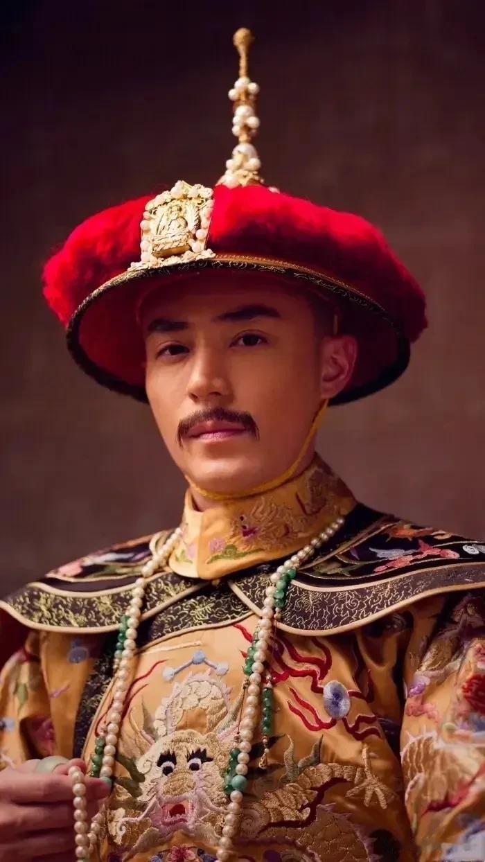 历史上最长寿的十位皇帝
第一名：清高宗弘历89岁
第二名：梁武帝萧衍86岁
第三