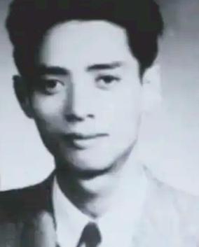 一九四九年，国民党中将韩任民的亲生儿子被当局按通共罪名执行了枪决。他把自己反锁在