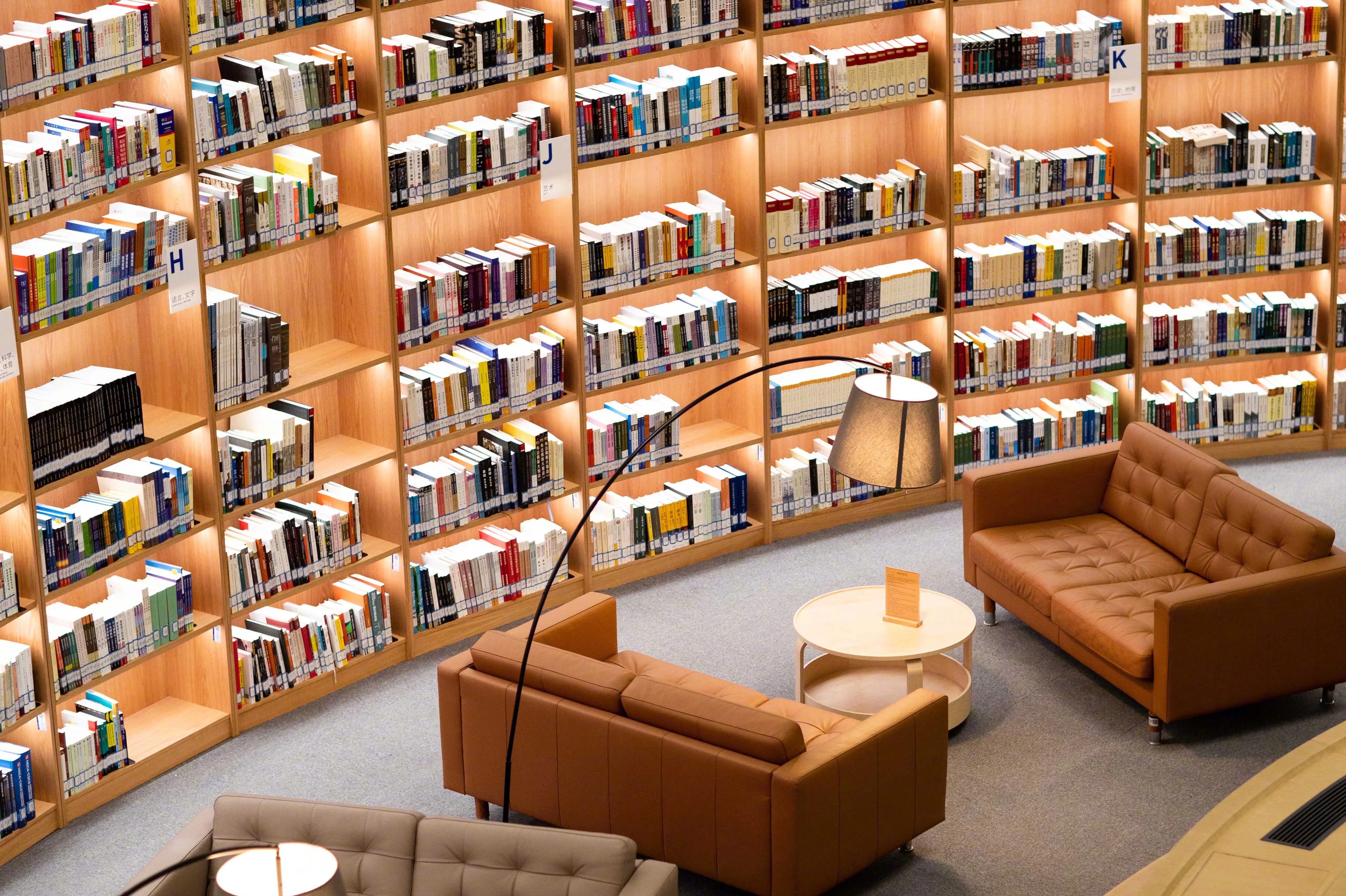 一个人的身心抵达了平衡与通透之后，戳穿的最大的骗局就是人类所谓的“认知”。你要让