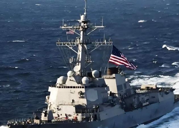 美国，为什么不敢打了？很多人以为，2016年南海的两艘美国航母，是"主动撤退"。