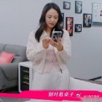 董璇少女的状态中女的担当姐姐当家 追《姐姐当家》被董璇的魅力折服，她以少女的纯真