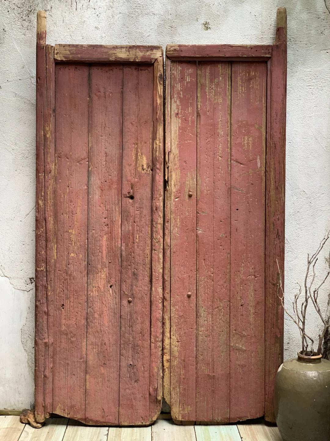 百年的大宅门、斑驳大漆；民宿、茶室侘寂大门