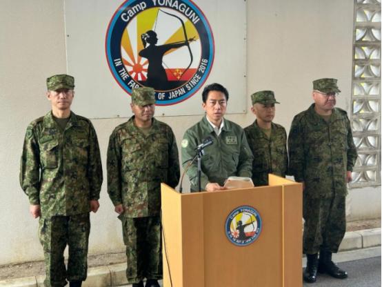 日本又要开始，在与那国岛沿岸地区建造地下掩体了。
 
日本防卫省这回是真慌了神，