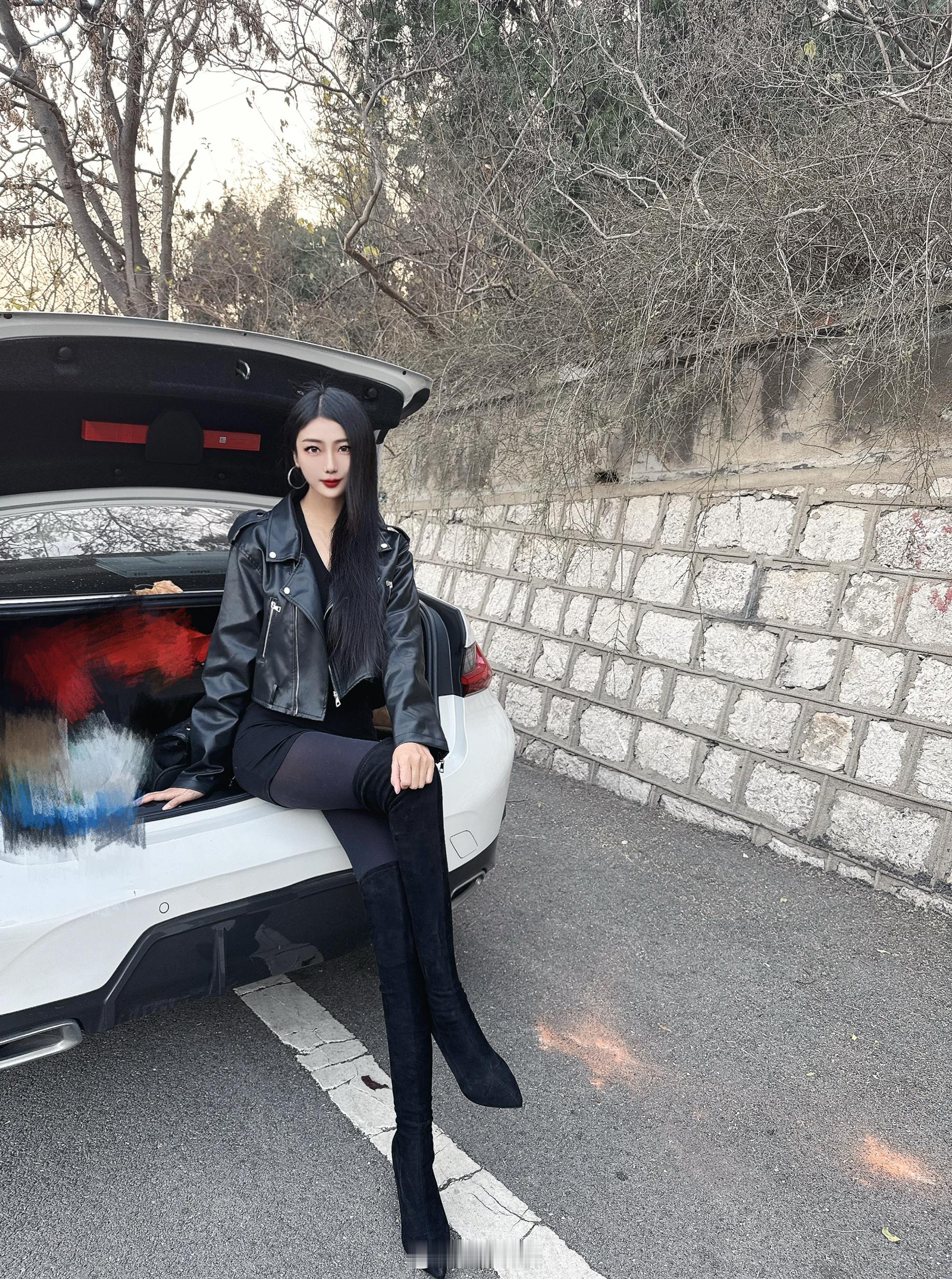 不需要驾驭我 我喜欢的我会低头高级感高级定制涞觅润丝模特极品身材御姐 淄博