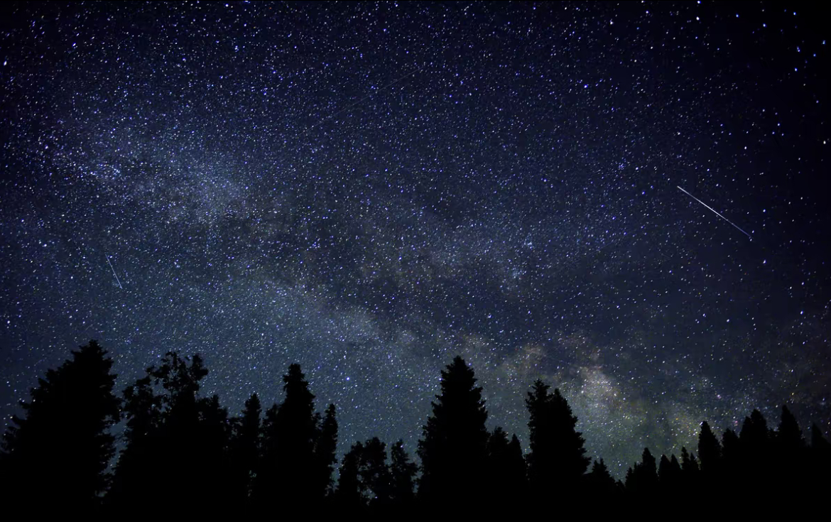 打卡象限仪座流星雨记得那年有个小伙伴，专门去泸沽湖打卡流星雨 