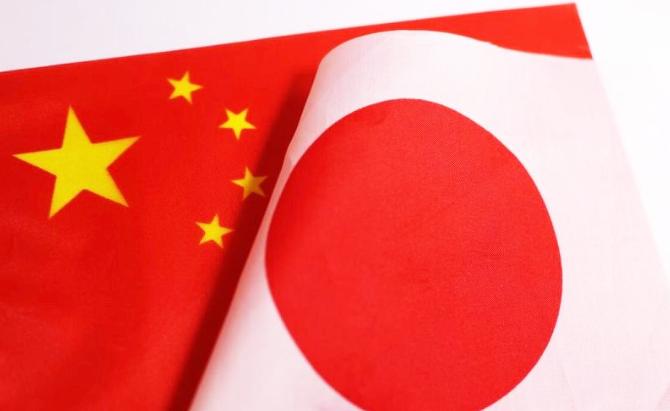 日本气炸了。当地时间7月13日，日本方面透露，日本海上保安厅多艘巡逻船只，上周为