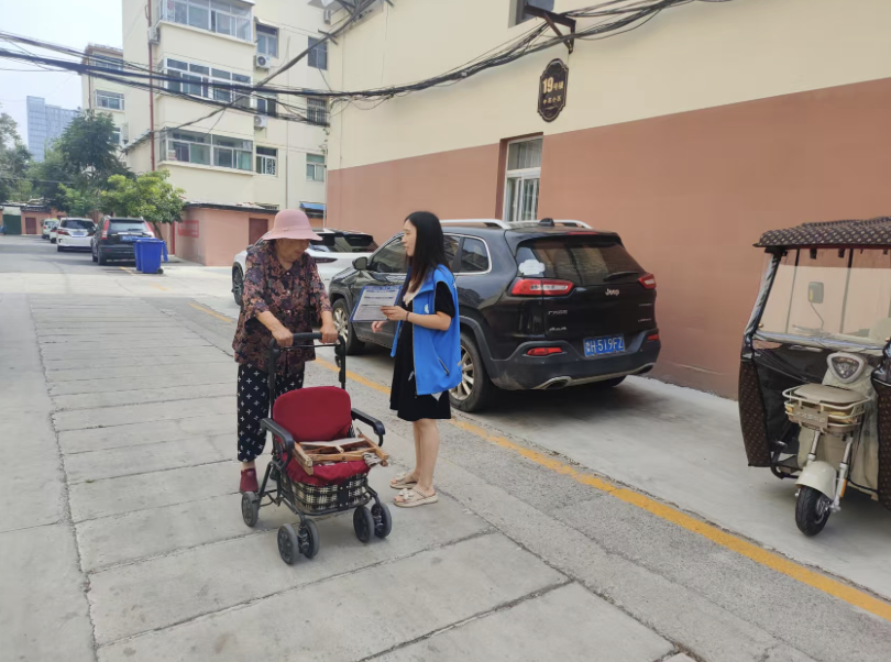 济阳街道电苑社区开展防范电信诈骗宣传活动