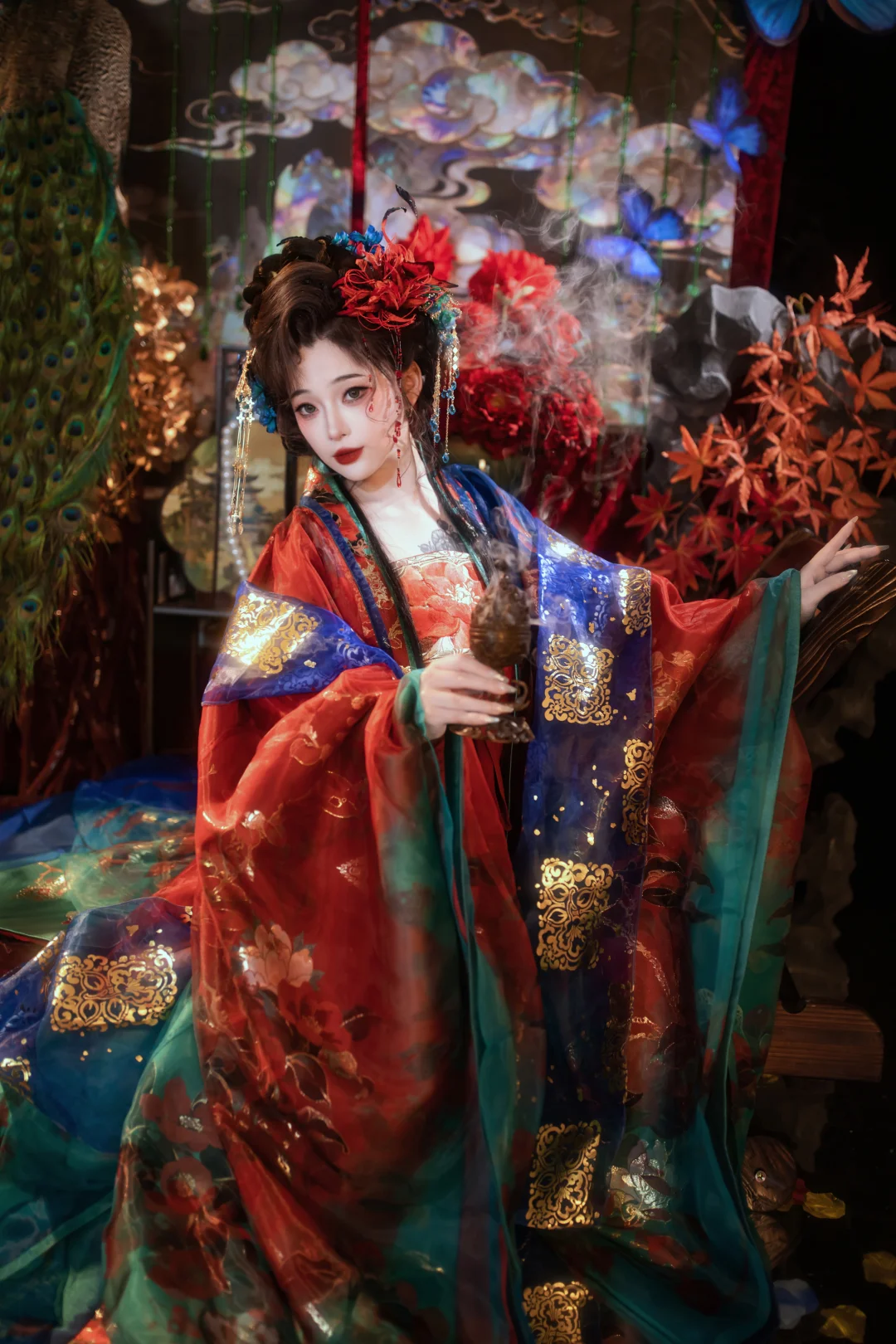 拍了诡谲神秘的女鬼塑｜中式怪诞风