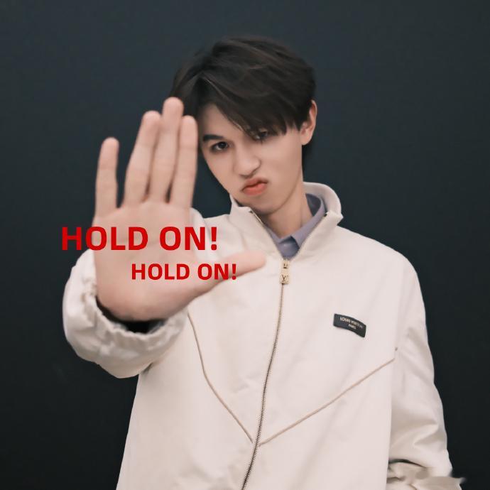 何浩楠新歌HOLDOUMEN 后陡门少年的浪漫都在歌里，HOLDOUMEN温柔又