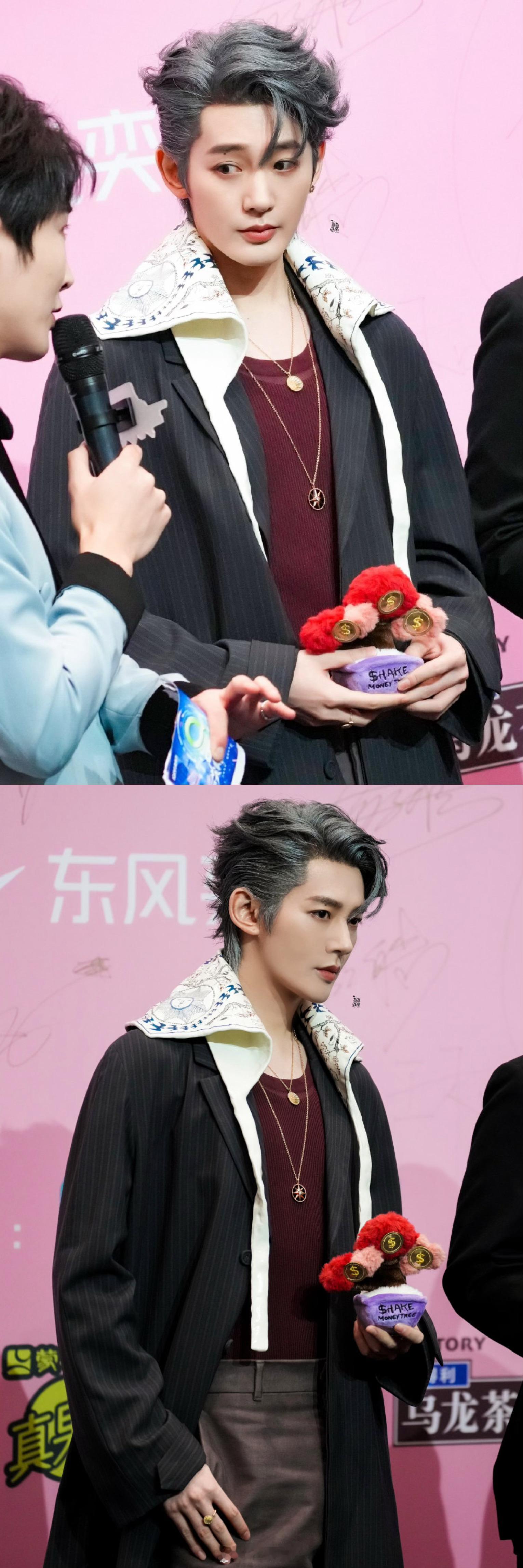 终于又可以看到新鲜的为为啦！每次亮相都那么帅气逼人，一举手一投足都闪耀迷人