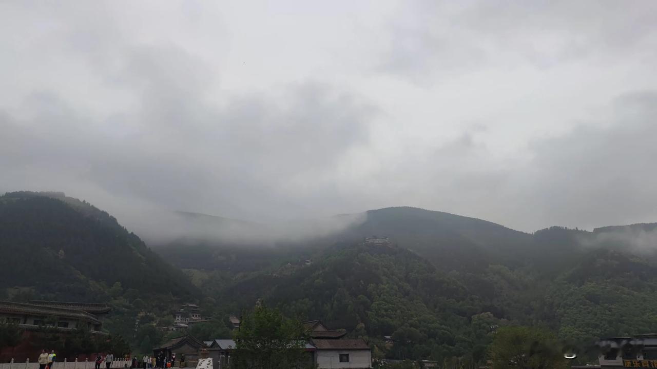 兄弟们，我休息两天，周末正常更新[灵光一闪]