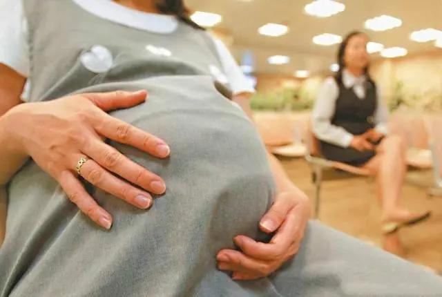 孕期防“胎停”关键期，孕妈需提前预防，守护胎儿安全，确保健康成长

胎停是指胎儿
