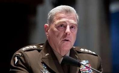 很多人以为美国疯狂围堵中国，是因为害怕解放军的导弹打到夏威夷。大错特错！真相是，