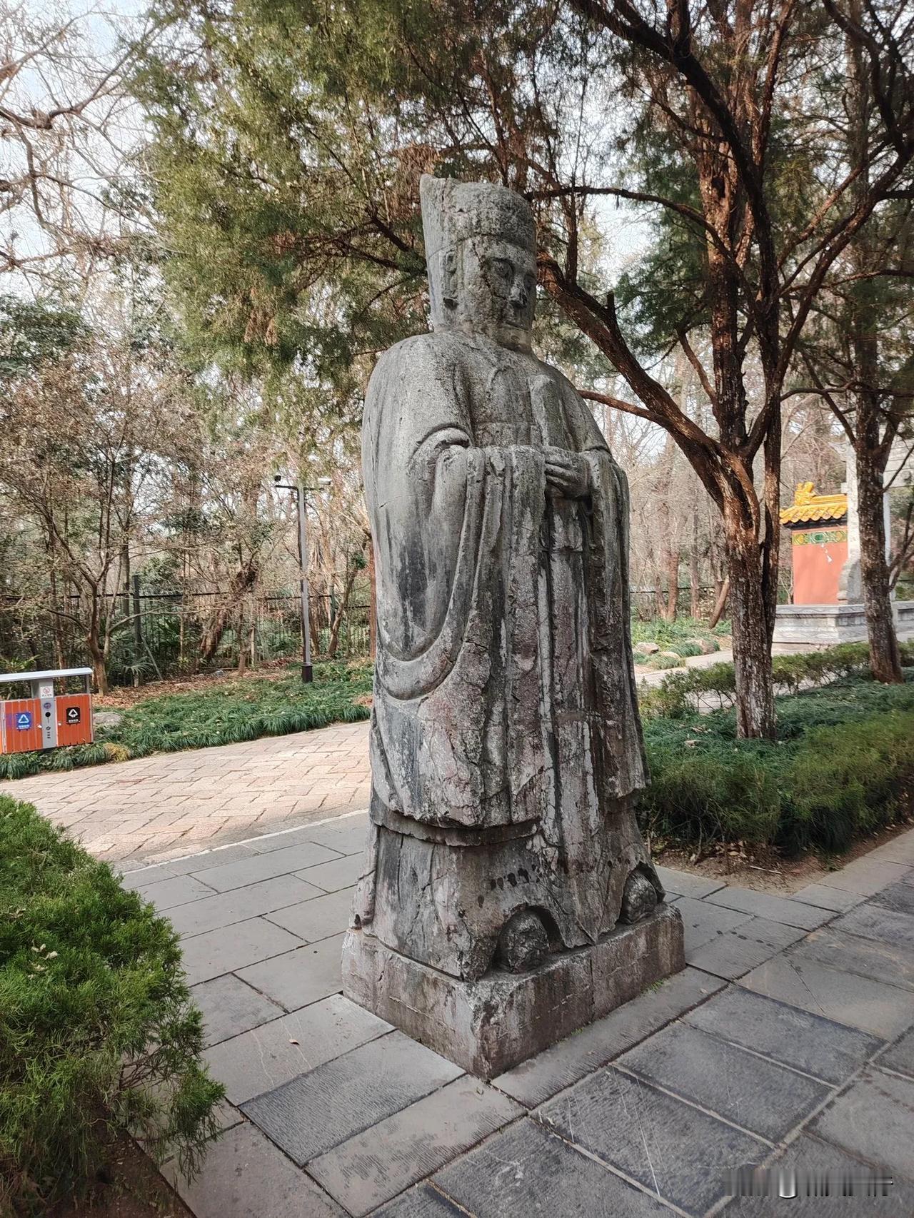 收拾“自己人”，真不是啥本事

        最近，“圈”里面最大的料，莫过于