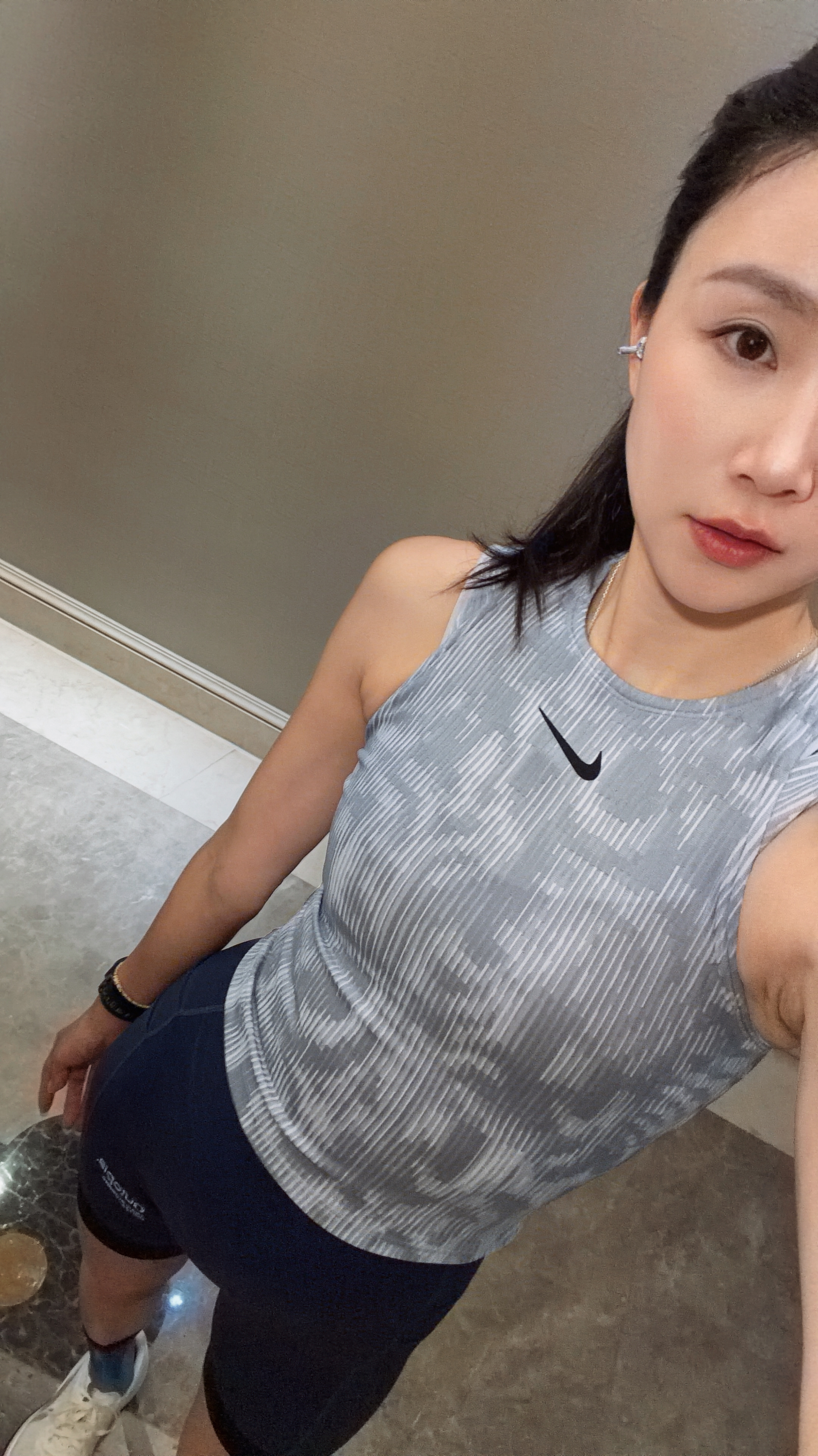 今天跑得好累……恢复跑步真是让人捉急明天又是出差 成都·交子公园