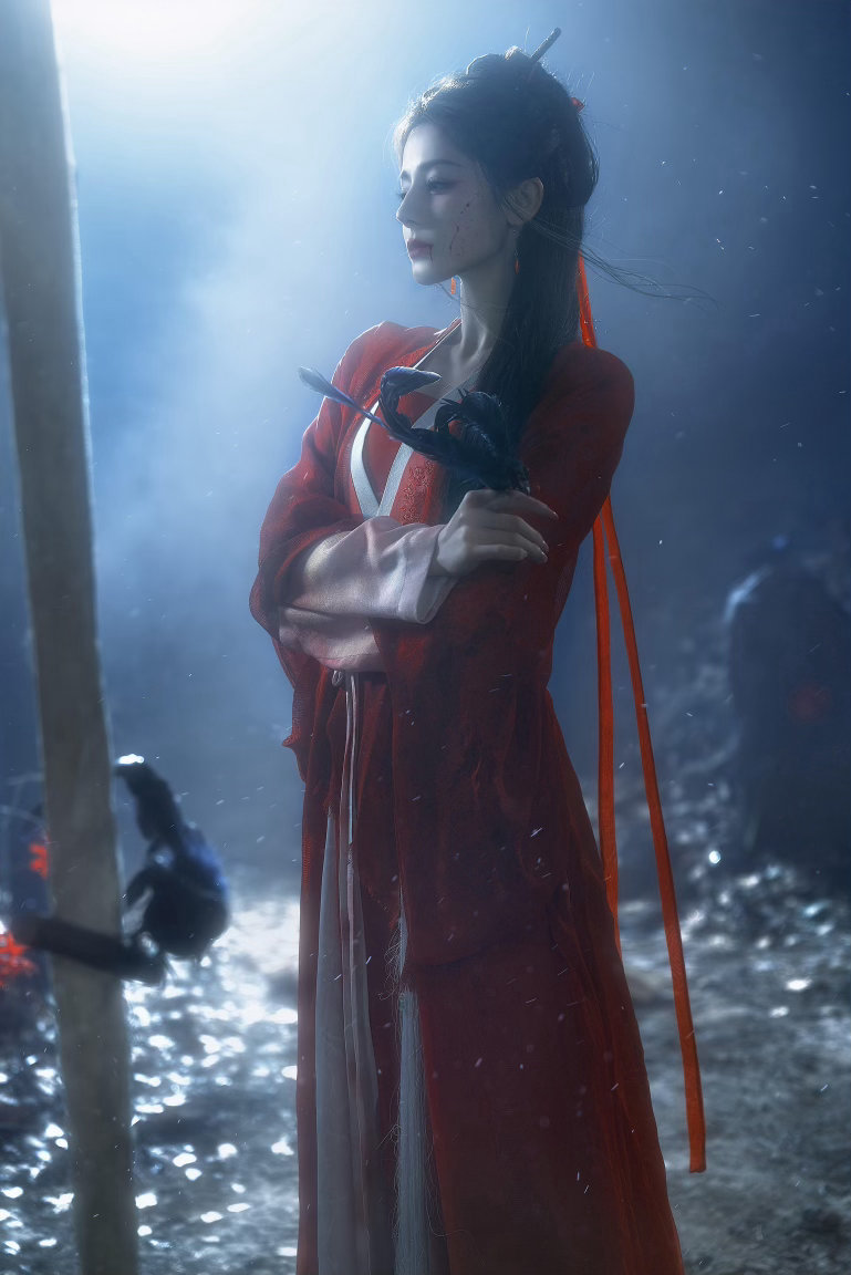 美妆柜姐全员开工画鬼王妆谁被白日提灯鬼王妆狠狠拿捏！杭州展现场粉丝扎堆去专柜化妆