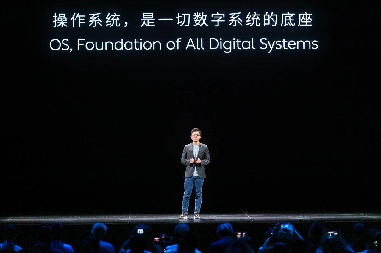 中国汽车需要有自己的全域操作系统。目前广泛应用的汽车底层操作系统叫做AUTOSA