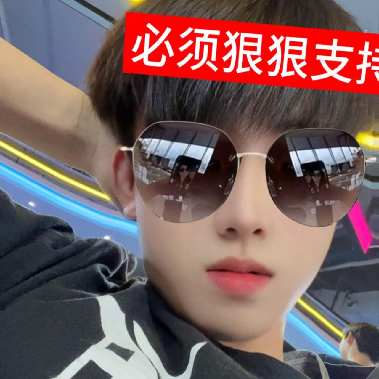 长得好看的能叫海王 但像我这种叫水鬼呼叫总部