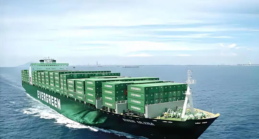 就这两天，该来的船总要来。

长荣那帮人，现在估计是睡不踏实了。摆在他们面前的就